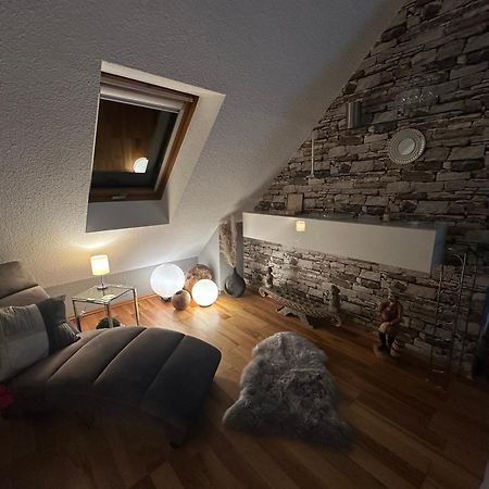 גריסהיים Zentrale Maisonette Mit Buero & Parkplatz מראה חיצוני תמונה