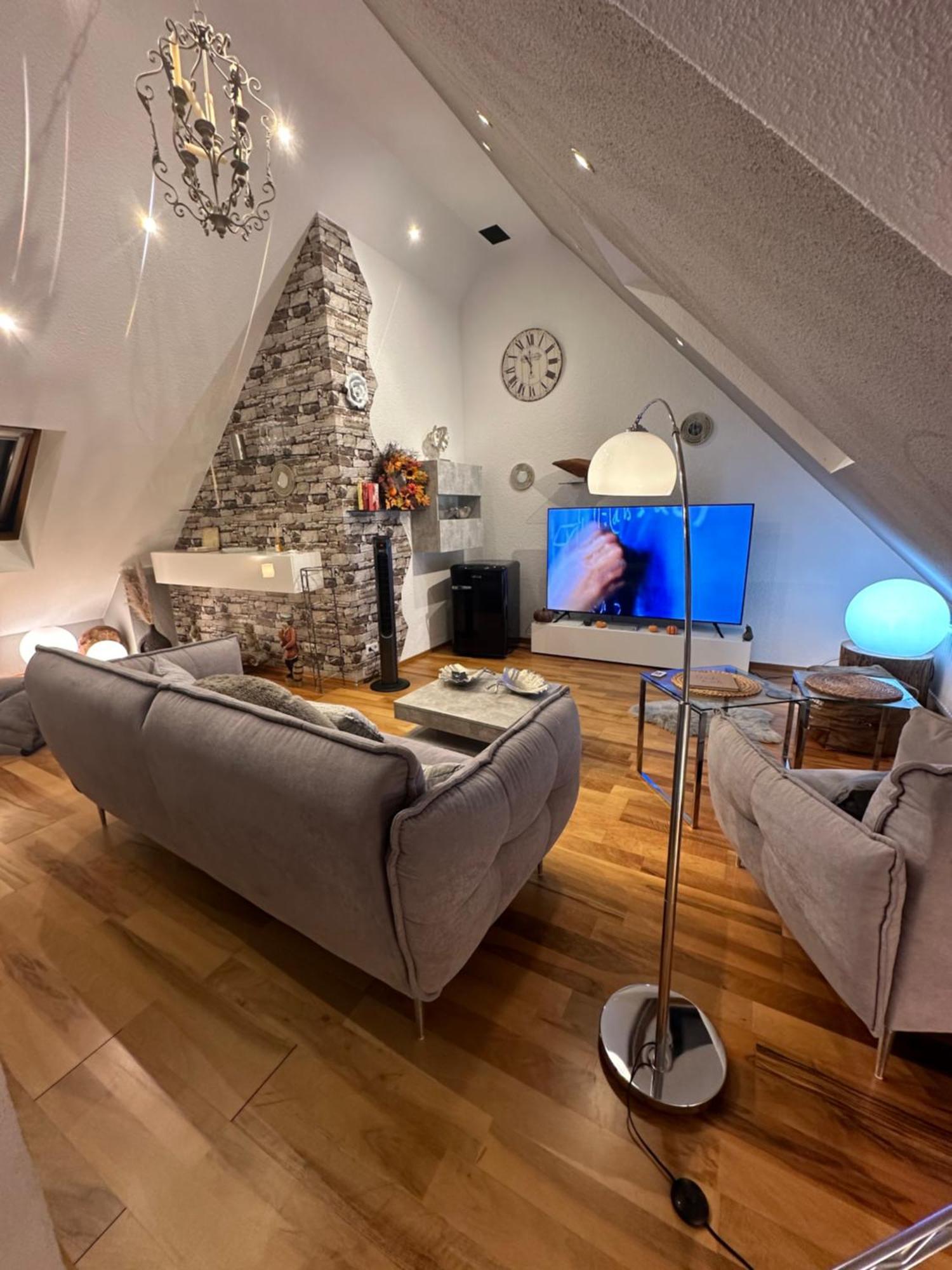 גריסהיים Zentrale Maisonette Mit Buero & Parkplatz מראה חיצוני תמונה